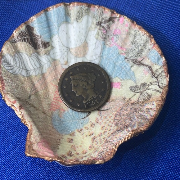 1851 Braided Hair Large Cent US Type Coin - Very Fine - Coin. - Picture 2 of 3